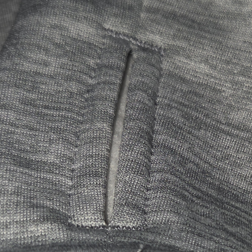 Under Armour Gray Hoodie With Thumbholes - Picture 5 of 5